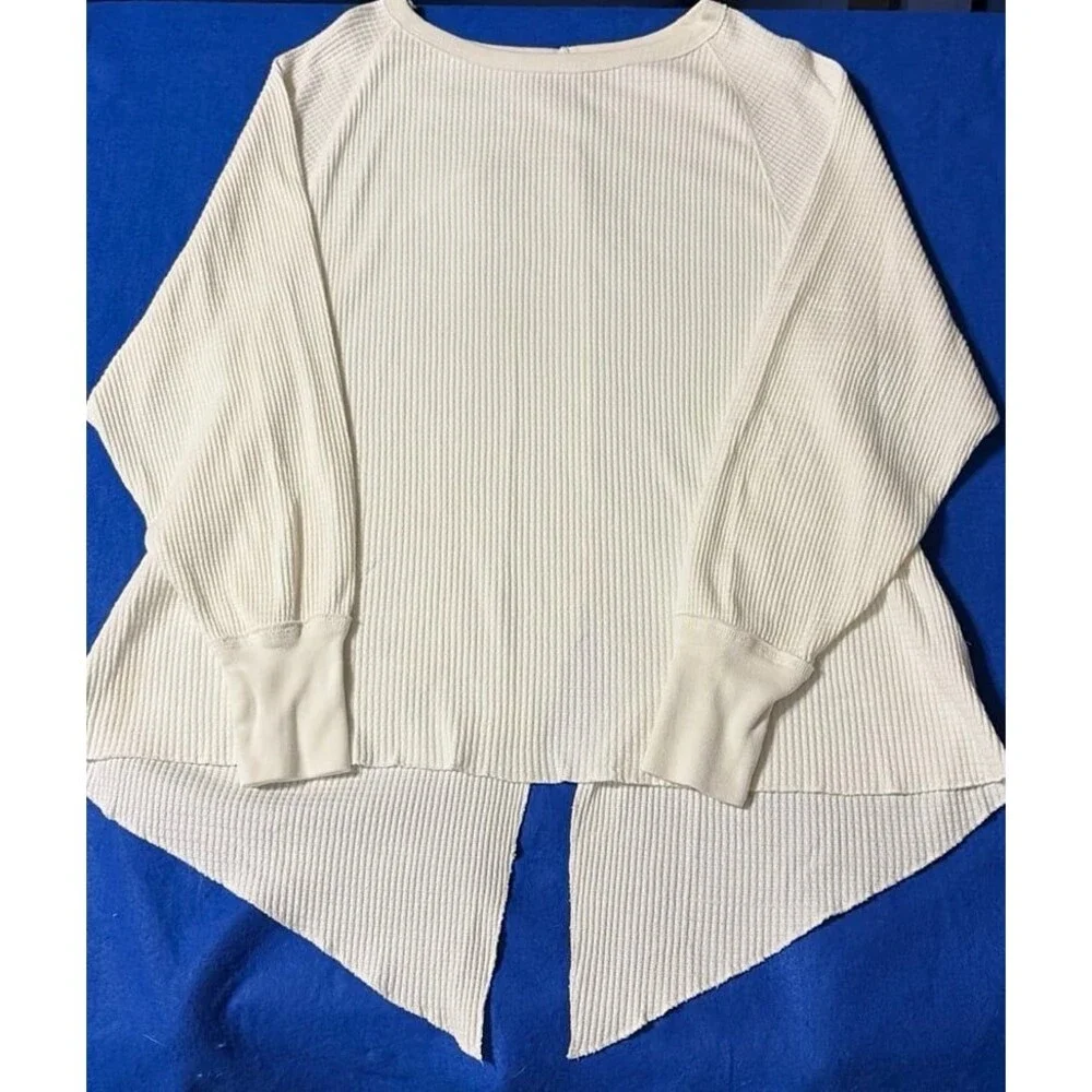 Free People Women’s XS White Waffle Knit Thermal Top High Low Hem